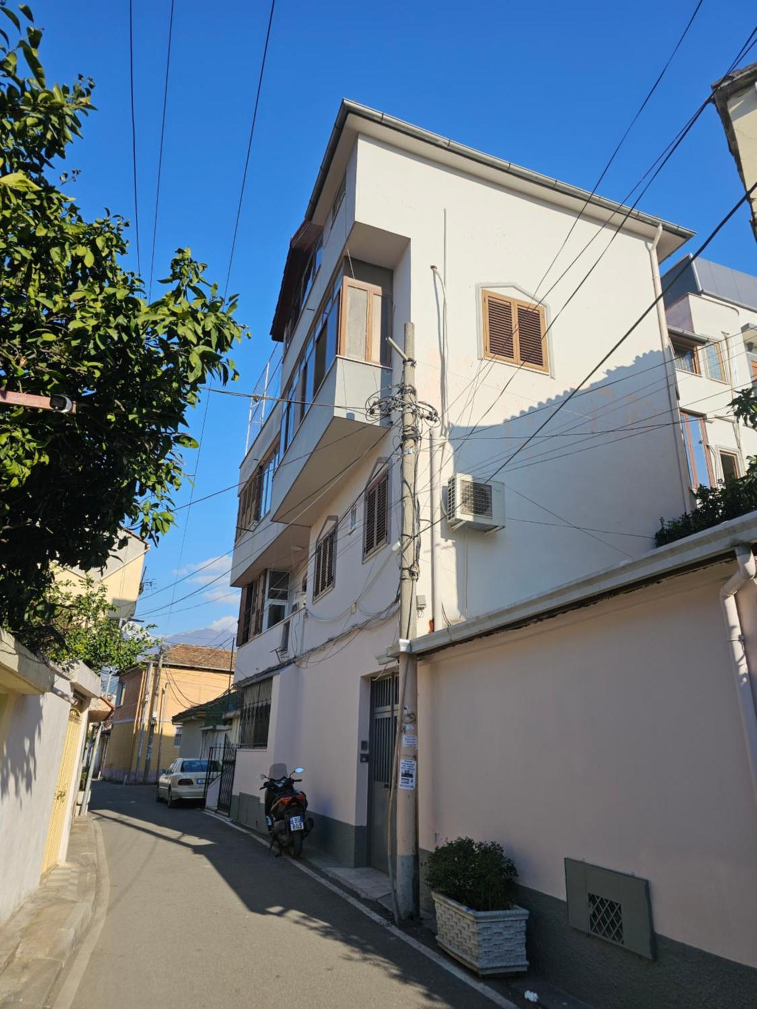 Albi Tirana